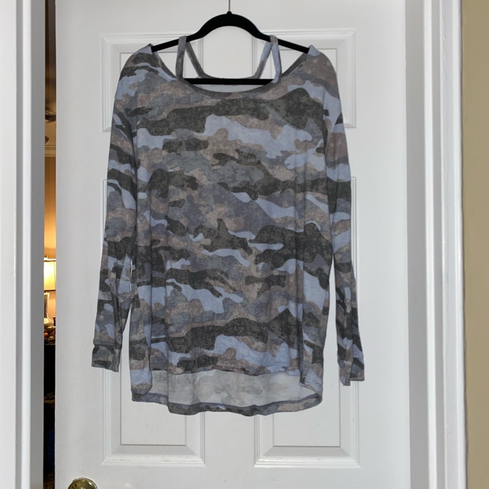 Harmony Balance Blue/Grey Camo Sweater Top
